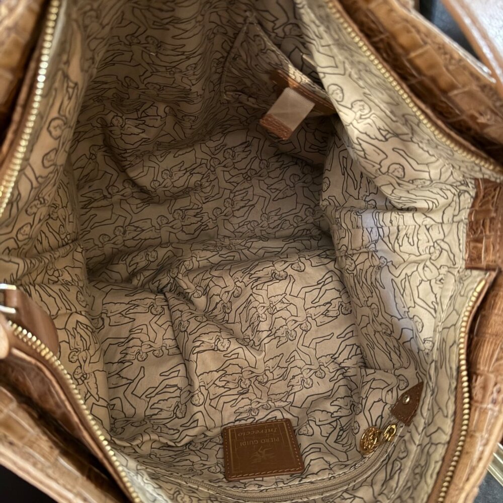 Piero Guidi Tan Embossed Leather Shoulder Bag With Gold Hardware - Picture 6 of 9